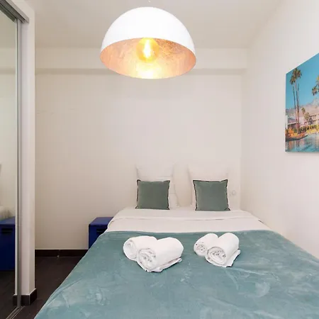 Le Grain D'or Yourhosthelper *