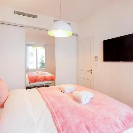 Le Grain D'or Yourhosthelper Cannes