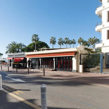 Le Grain D'or Yourhosthelper *