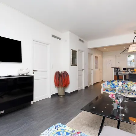 Le Grain D'or Yourhosthelper Cannes