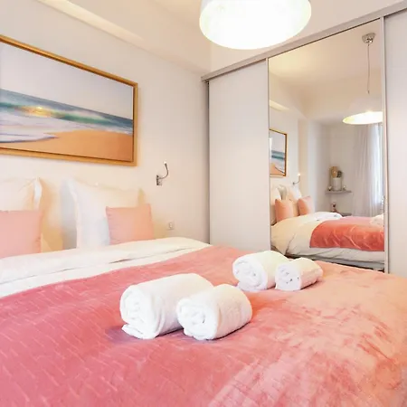 Le Grain D'or Yourhosthelper Cannes